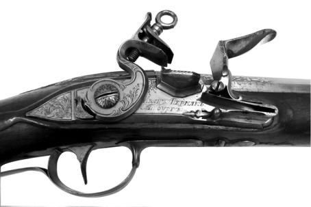 Рис. 1. Винтовка кремневая, инв. № ГДМ-413-IX. Мастер Иван Пермяк, 1750–1770-е гг. 