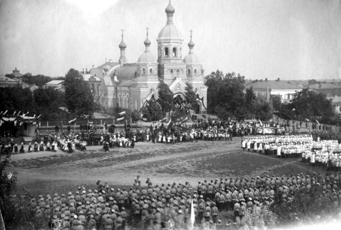 Рис. 14. Благодарственный молебен на площади в Умани 26 августа 1912 г. Д. 315. Л. 59/3 