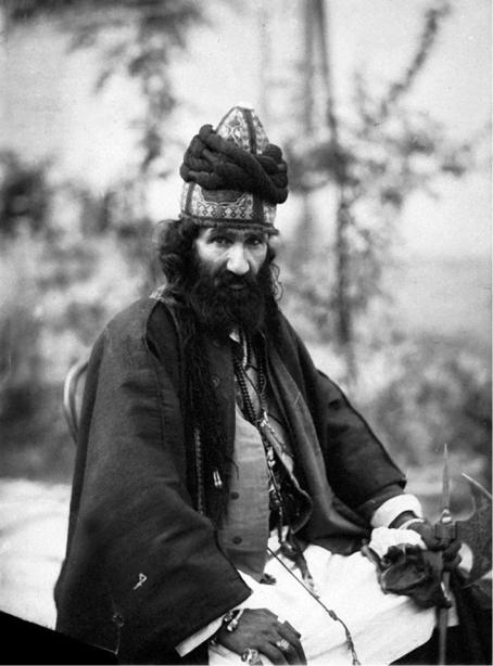 Ил. 1. А. Севрюгин «Дервиш», Иран, 1901 г Ил. 1. А. Севрюгин «Дервиш», Иран, 1901 г