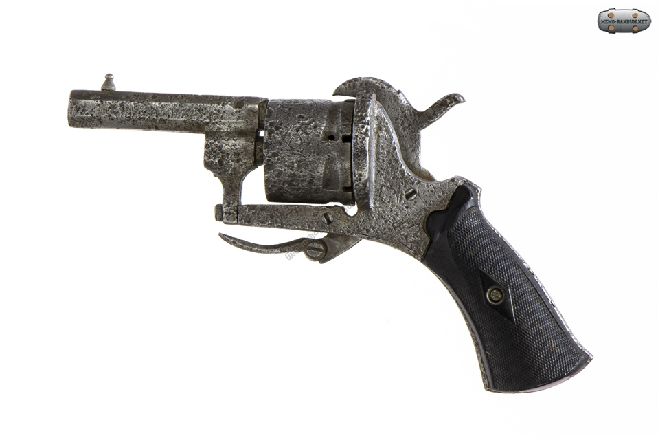 Карманный револьвер lefaucheux 7 mm с гравировкой