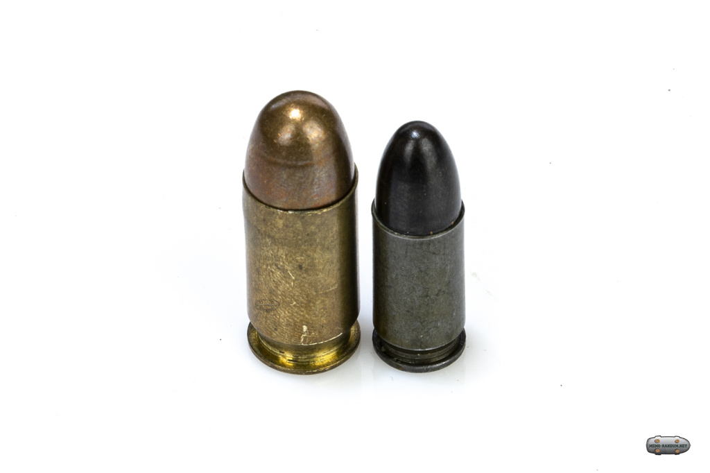 Два патрона 45 ACP и для сравнения 9 мм Люгер