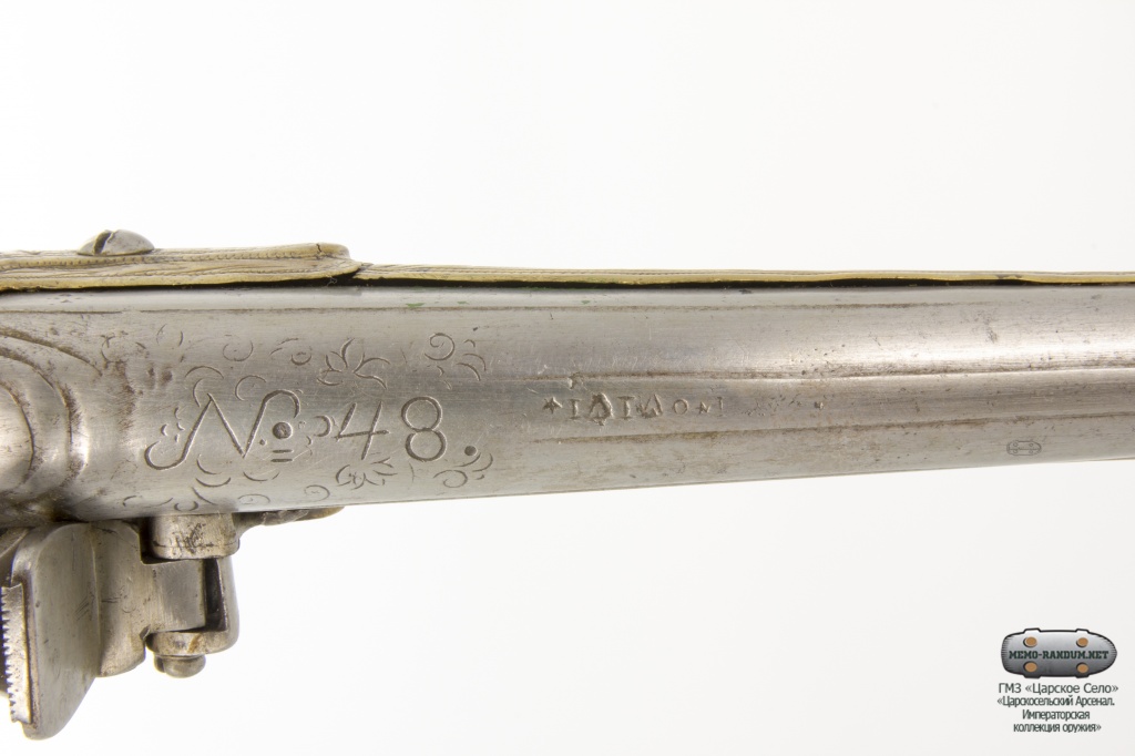 Пистолет кремнёвый. Инв. № КП-14948/ЕД-48-III. Гравировка на стволе №48