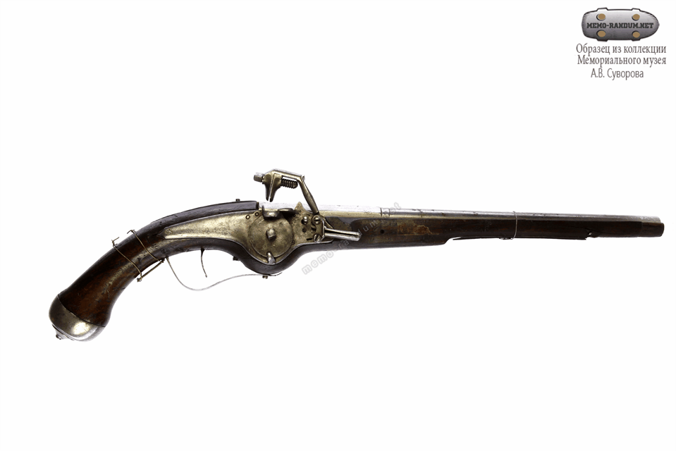 Пистолет русский колесцовый. Российская империя Первая половина XVIII в. (3. обр)Инв.№МС-1032 gif