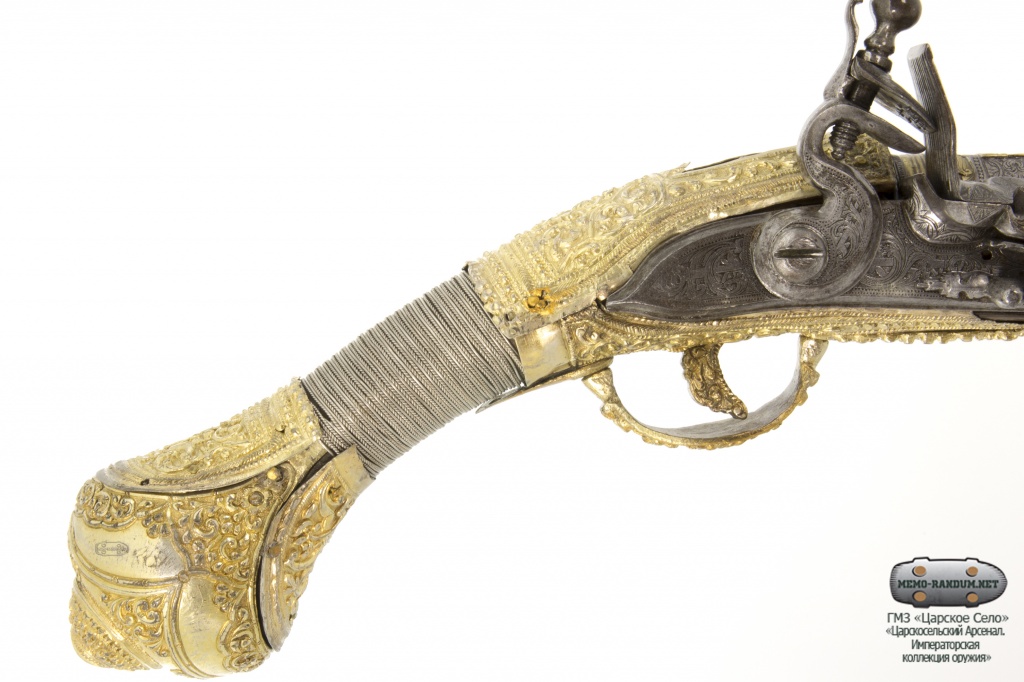 Пистолет турецкий кремневый. Инв. № КП-14930/ЕД-30-III. рукоятка