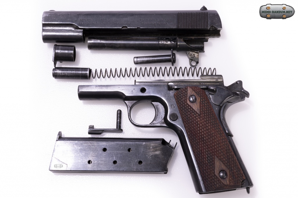 Пистолет Colt 1911. Не полная разборка.