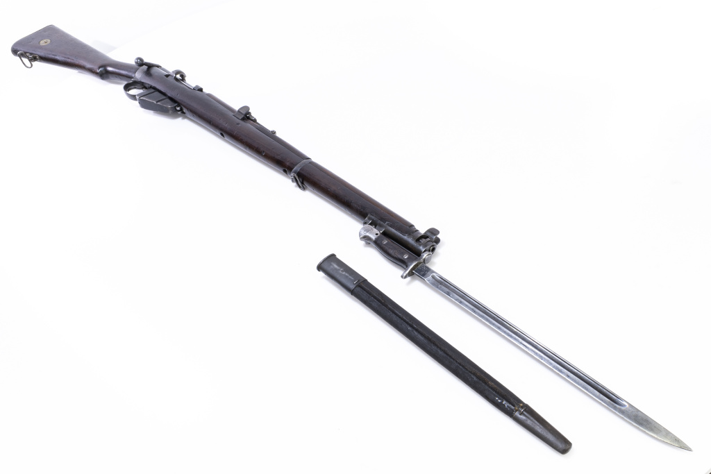 Винтовка Lee Enfield MK3. 303 brit с примкнутым штыком
