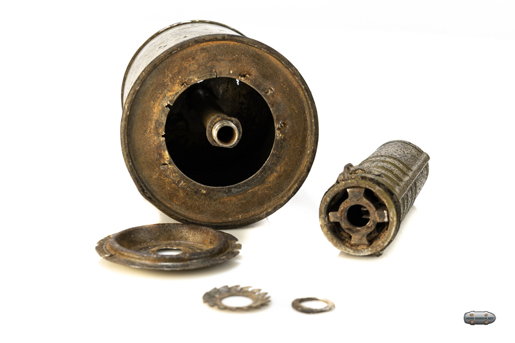 Ручная противотанковая граната РПГ 41 (Ворошиловский килограмм). неполная разборка