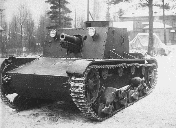 Рис. 6. Самоходная установка 76-мм полковой пушки обр. 1927 г. с укороченным откатом – СУ-1