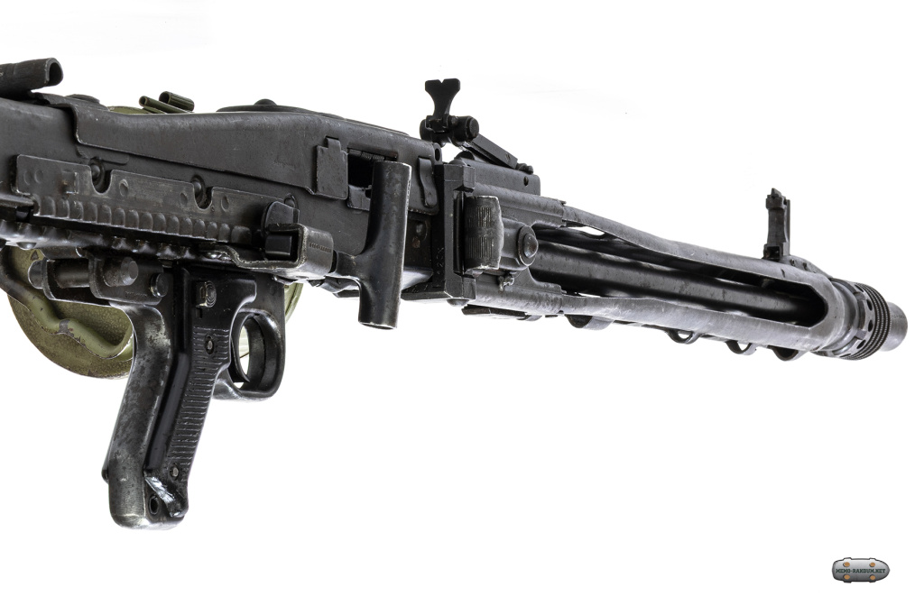 Пулемёт Zastava M53 с боевыми повреждениями. Югославия