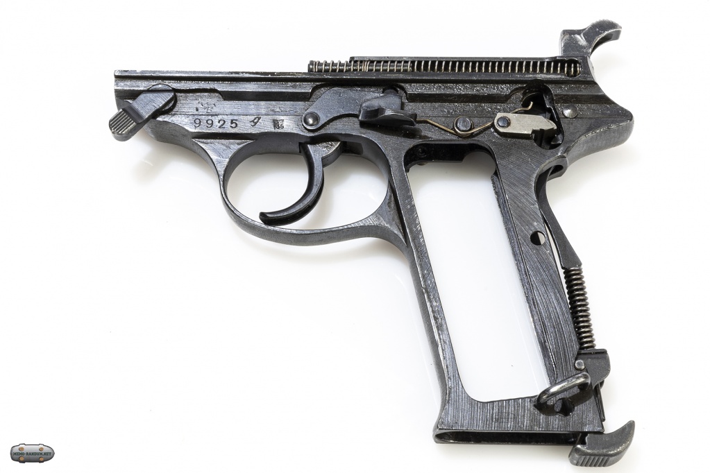 Самозарядный пистолет Walther P38 (Вальтер П38). рамка пистолета