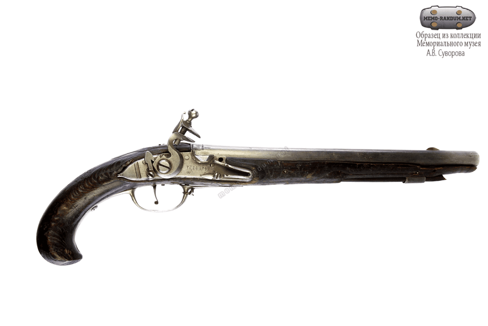 Пистолет русский кремневый драгунский образца 1737 г. Россия, г. Тула. Инв.№МС-1029 (обзор 360)gif
