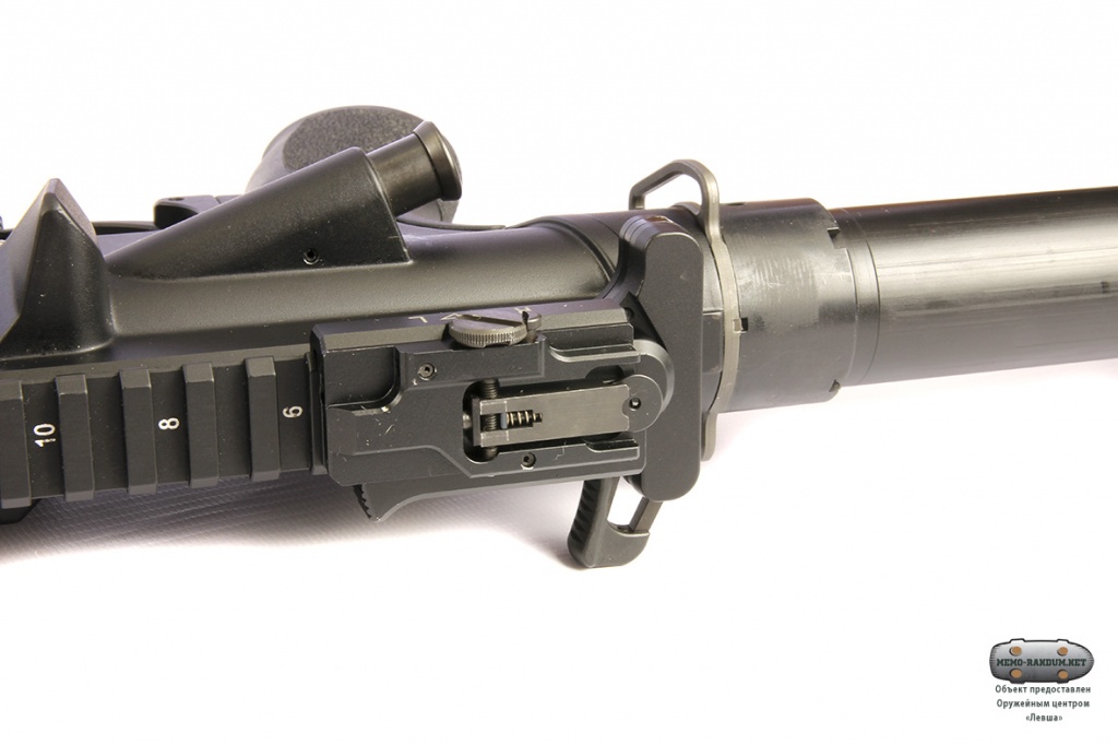 Карабин Heckler & Koch MR 308. рукоятка перезаряжения