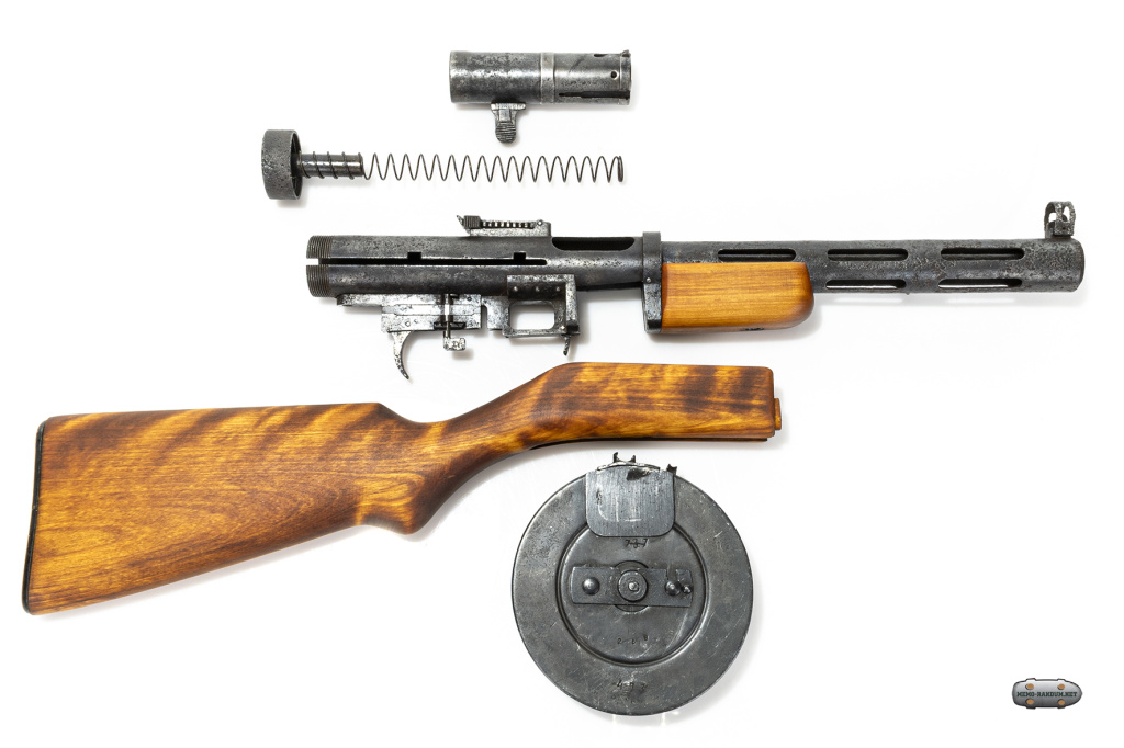 Пистолет-пулемёт ППД40. 1940 год. неполная разборка