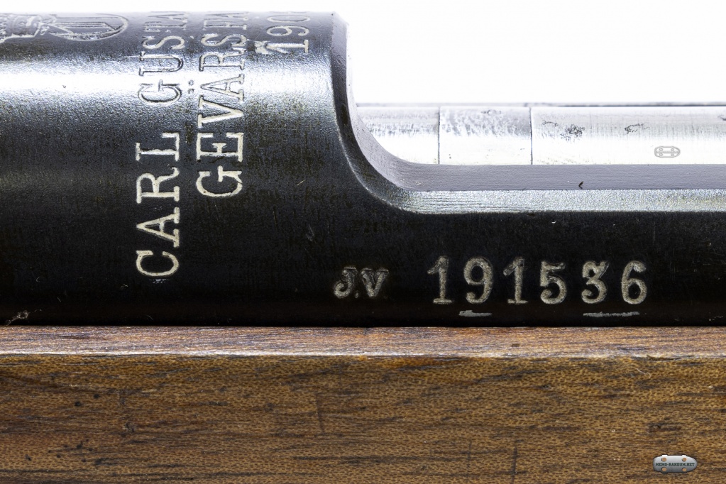 М 1896 Карл Густав. Carl Gustafs Stads. серийный 191536 номер справой стороны коробки.