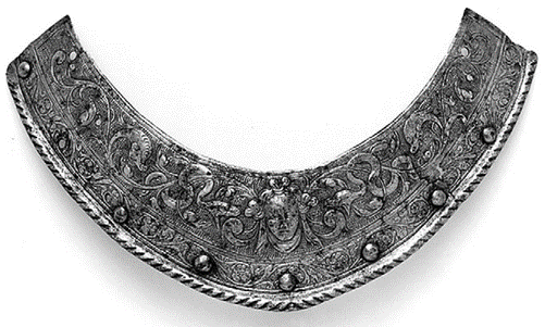 Рис. 7. Ворот доспеха короля Генриха Валуа. Париж (?), Франция, около 1570 г.