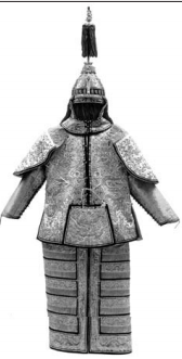 Рис. 6. Доспех императора Хунли (девиз правления Цяньлун) (1735–1796). Музей Гугун (Пекин, КНР)