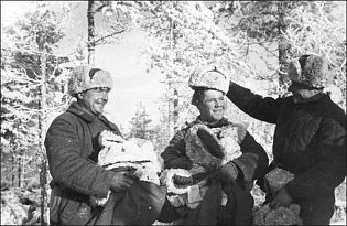М.А. Коневская (Санкт-Петербург) ОРГАНИЗАЦИЯ ВЕЩЕВОГО СНАБЖЕНИЯ РККА НАКАНУНЕ ВЕЛИКОЙ ОТЕЧЕСТВЕННОЙ ВОЙНЫ 1941–1945 ГОДОВ